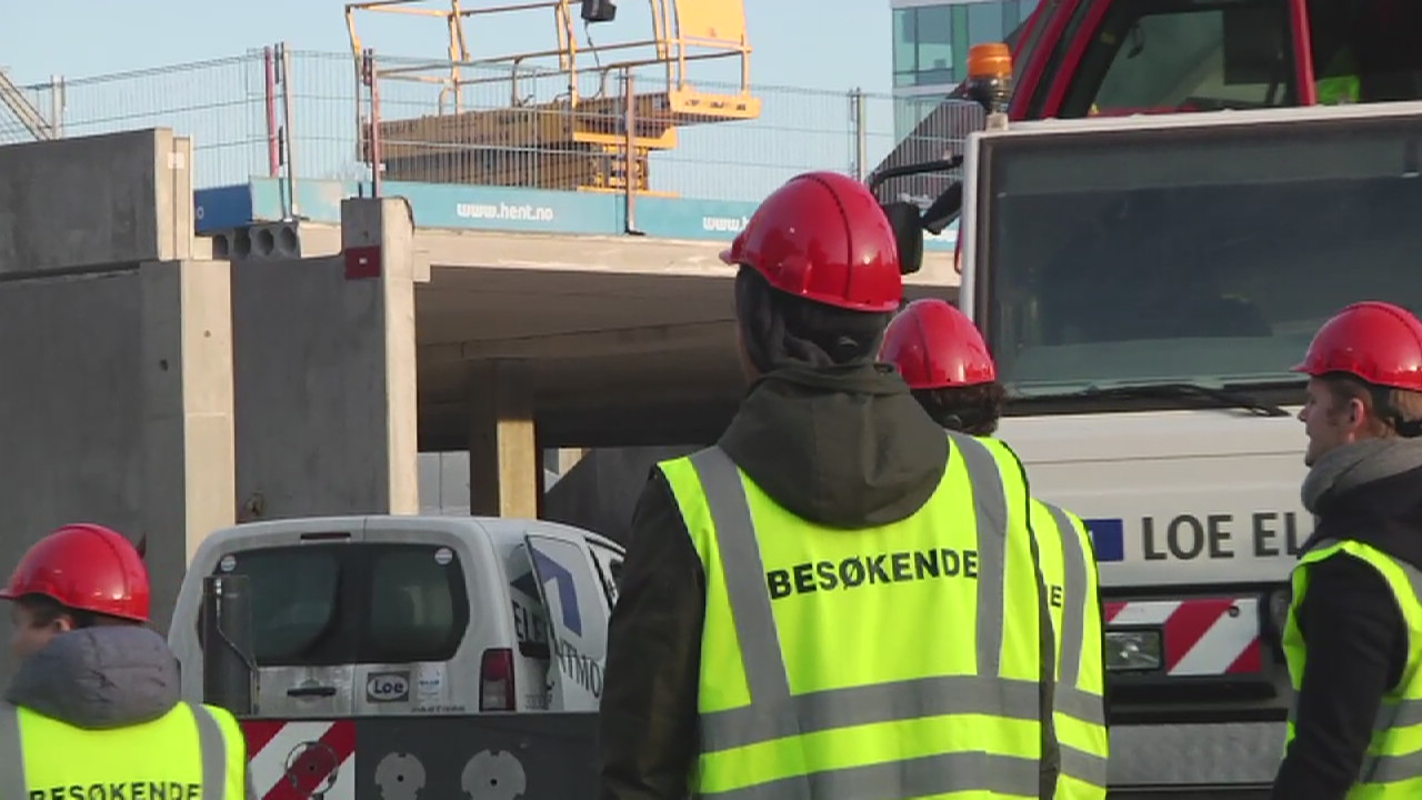 Moa og Freddy på stadion